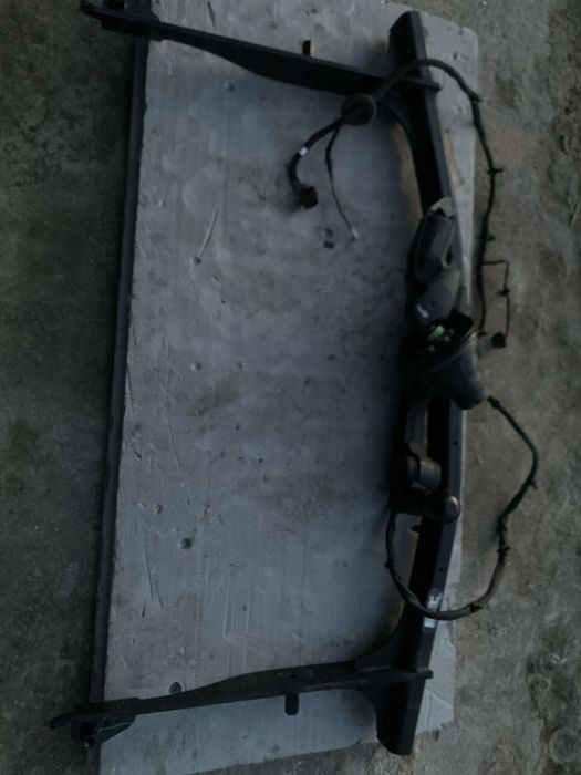 Aaudi a6 c8 hak holowniczy 4K0.  800491H