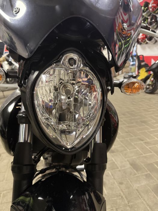 Японский мотоцикл Suzuki Gladius 400 ABS 2012г.