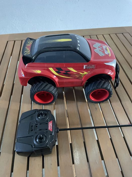 Carro telecomandado