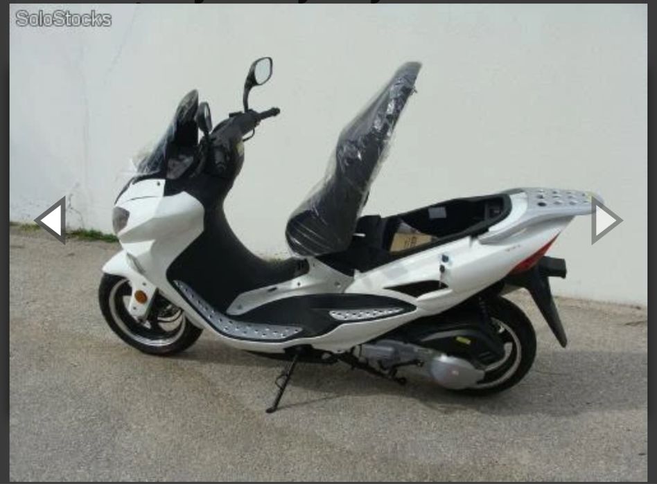 Vendo mota 125 praticamente nova