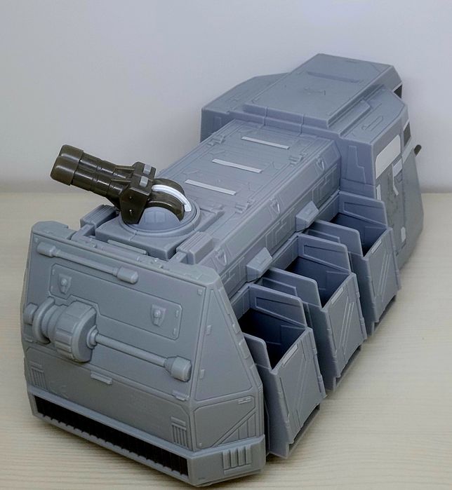 Imperial Troop Transport z uniwersum Star Wars.