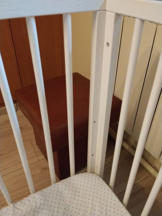 Łóżko, łóżeczko dziecięce białe z szufladą i materacem 120x60.