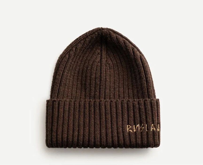 Жіноча шапка Ruslan Baginskiy
