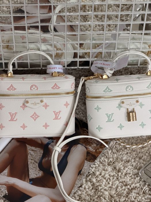 Сумка Сумка Louis Vuitton Vanity Chain Pouch