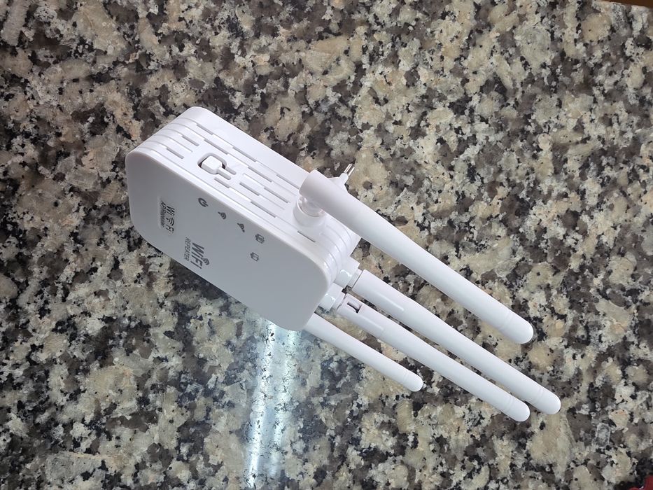 Repetidor WiFi extensor amplificador 1200Mbps 5 GHz e 2,4 GHz