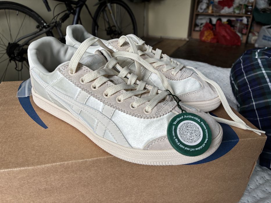 Жіночі кросівки Asics Onitsuka Tiger Beige Satin (бежеві із сатиновими вставками) на низькому ходу С-12033 38,  Нові, не носили, теги, коробка, шнурки