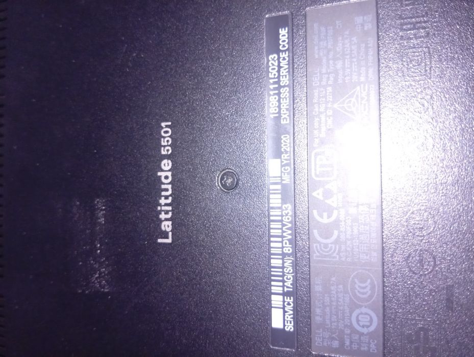 Уцінка не комплект Ноутбук Dell Latitude 5501 ,5511