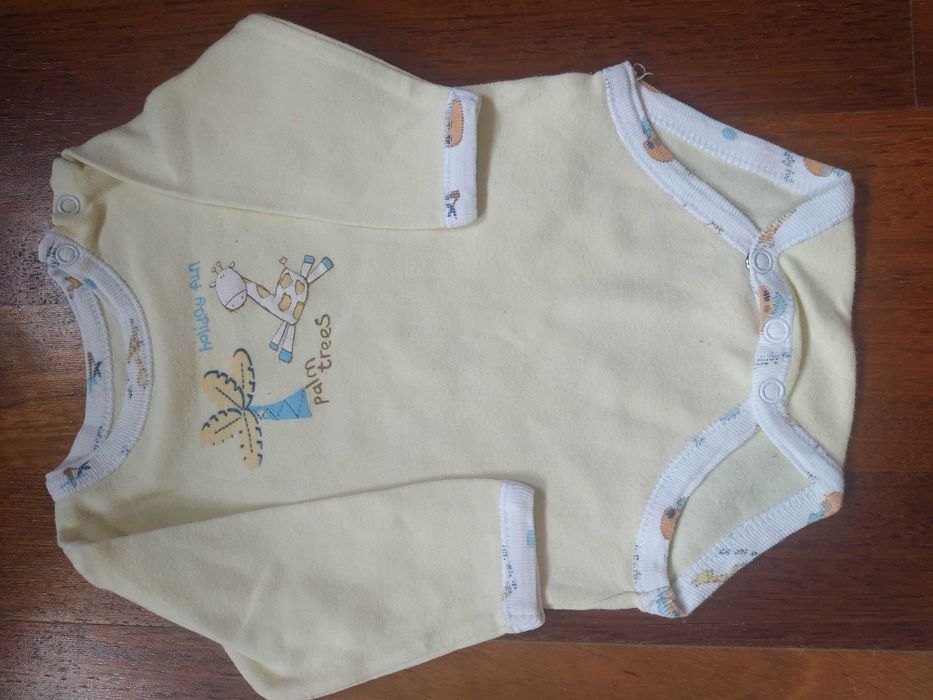 Paka 56-62 cm 0-3 m dziewczynka body bluzki sweterek czapka skarpetki