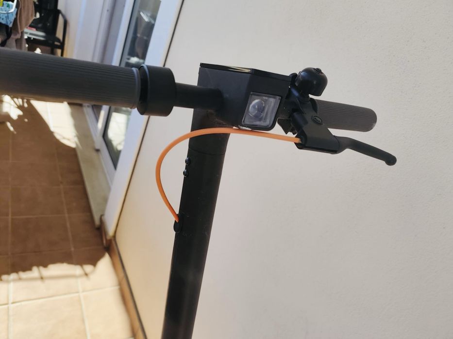 Vende se trotinete electrica XIAOMI 4 lite 2nd Gen 300W- autonomia: km