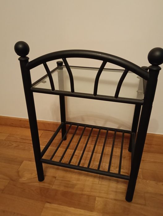Mesa de cabeceira preta