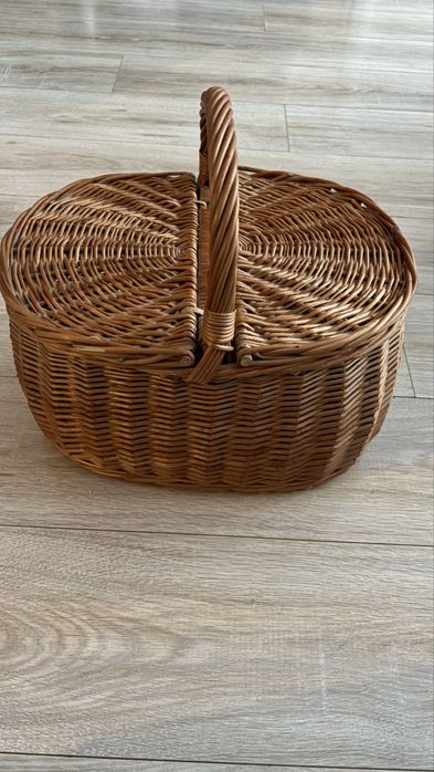 Kosz wiklinowy na piknik i nie tylko