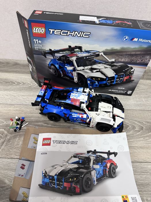 Продам оригінальний б/в набір Lego technic 42226