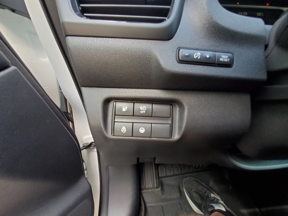 Nissan Leaf SL 62kwh