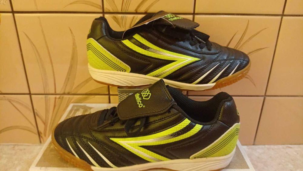 Halówki Atletico r.37