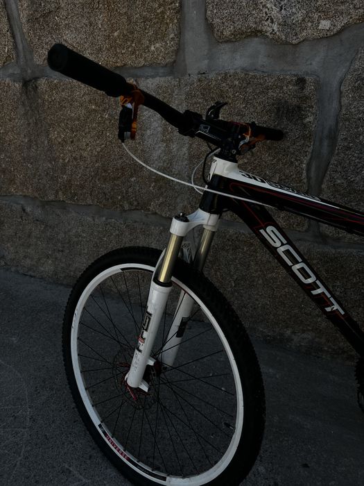 bicicleta Scott Scale 30 Carbono