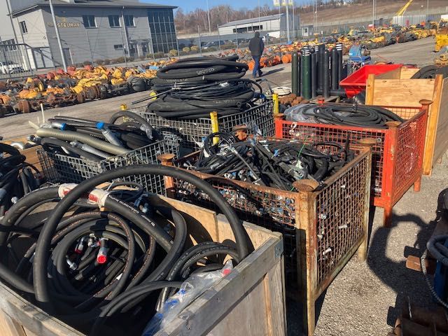 kruszarka paleta węży hydraulicznych nowych komplet