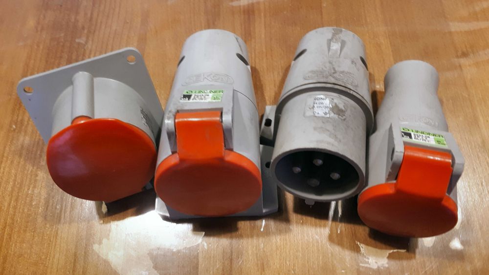 Plugs and sockets64170834817922122