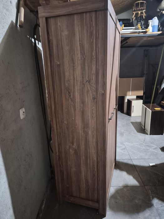 Sprzedam szafę dwudrzwiową