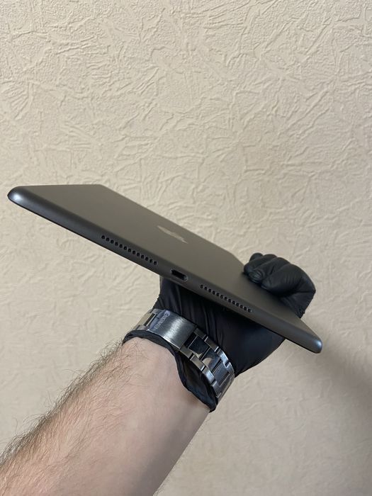 iPad 8 128gb  (2020)