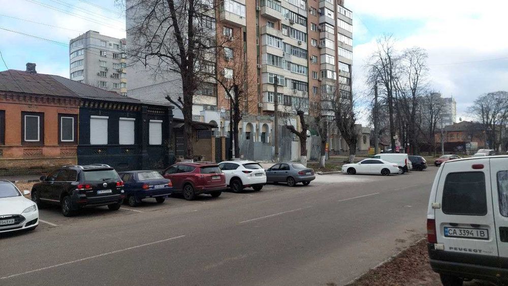 Універсальне приміщення в центрі міста