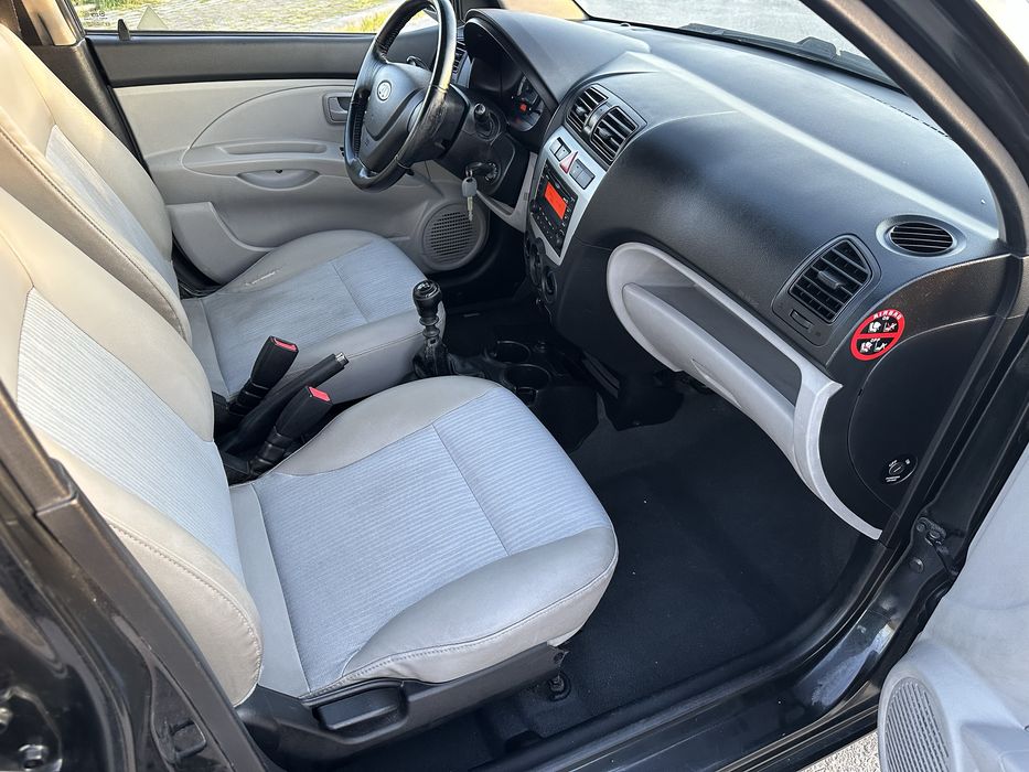 Kia Picanto 1.1 CRDI - 2008 - Bom estado