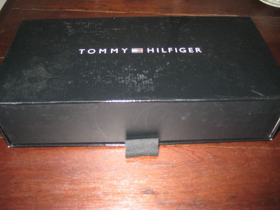 Porta moedas Tommy Hilfiger - Novo!