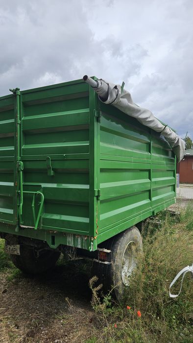 Przyczepa rolnicza wywrotka