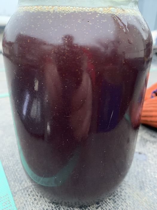 Масло в гидравлику, для смазки цепей, компрессорное масло.