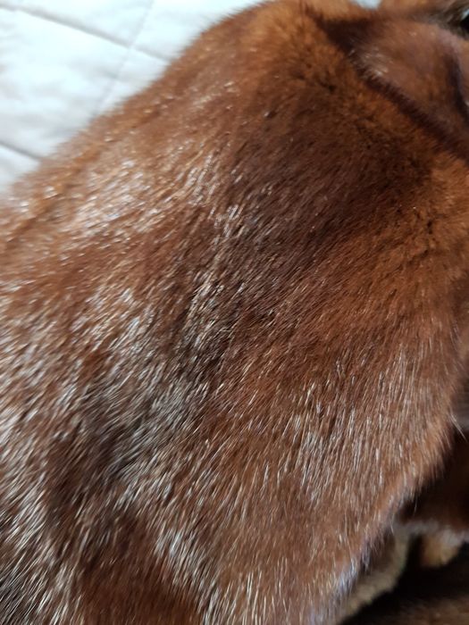 Норкова шуба у шоколадному кольорі