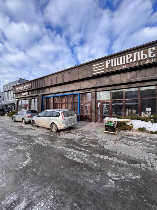 Продаж приміщення яке приносить дохід. Перша лінія, інклюзивність.