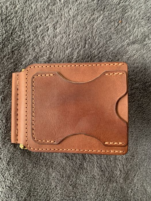 Зажим із натуральноі шкіри ручноі роботи