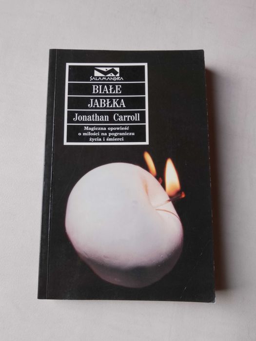 J. Carroll "Białe jabłka" 2002
