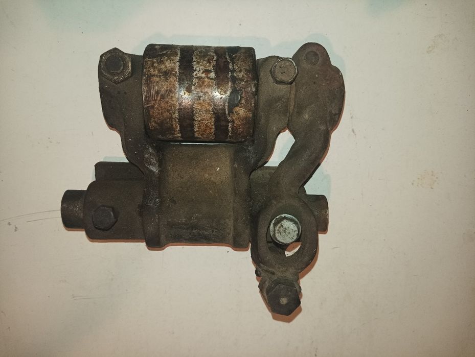 Натяжний ролик В комплекті