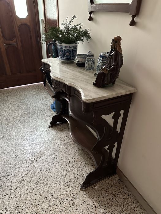 Conjunto Aparador Tampo em Pedra + Espelho