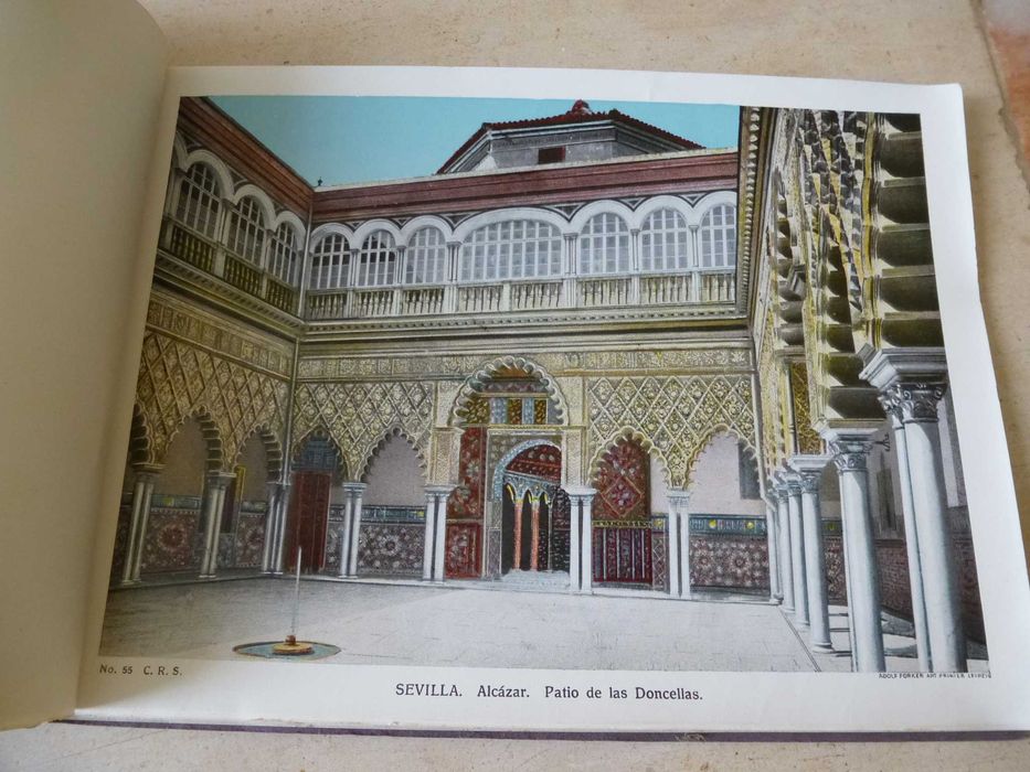 Livro com 20 fotos postais de Sevilha