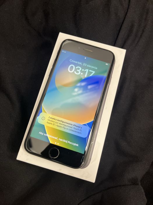 Iphone SE2022  sprawny, ale uszkodzony aparat