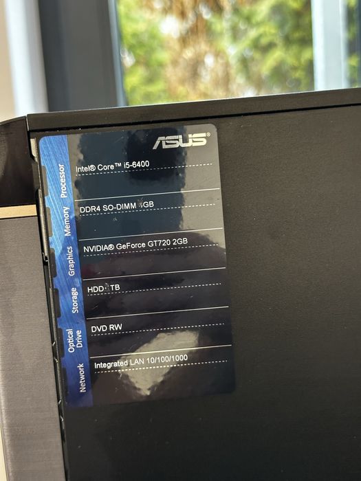 Komputer stacjonarny Asus