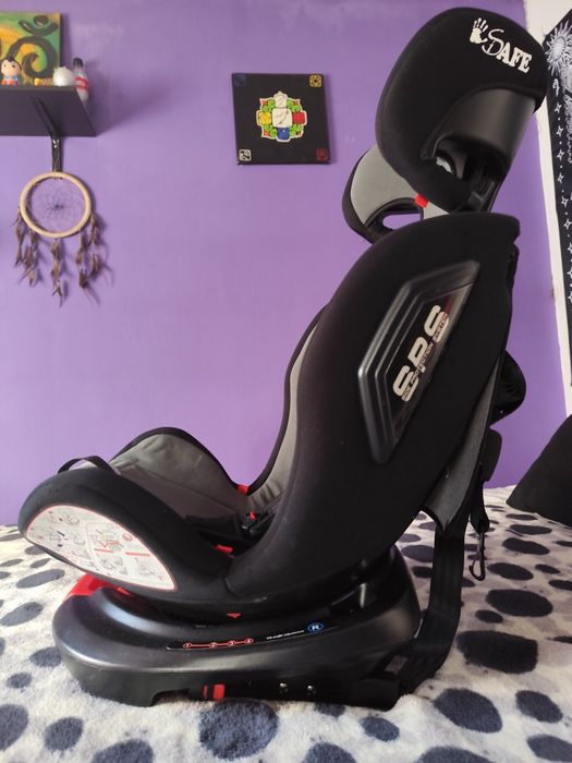 Cadeira auto com sistema SPS e instalação isofix