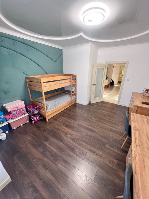 Преміальна видова 3-к. квартира з дизайнерським ремонтом | 121 м²