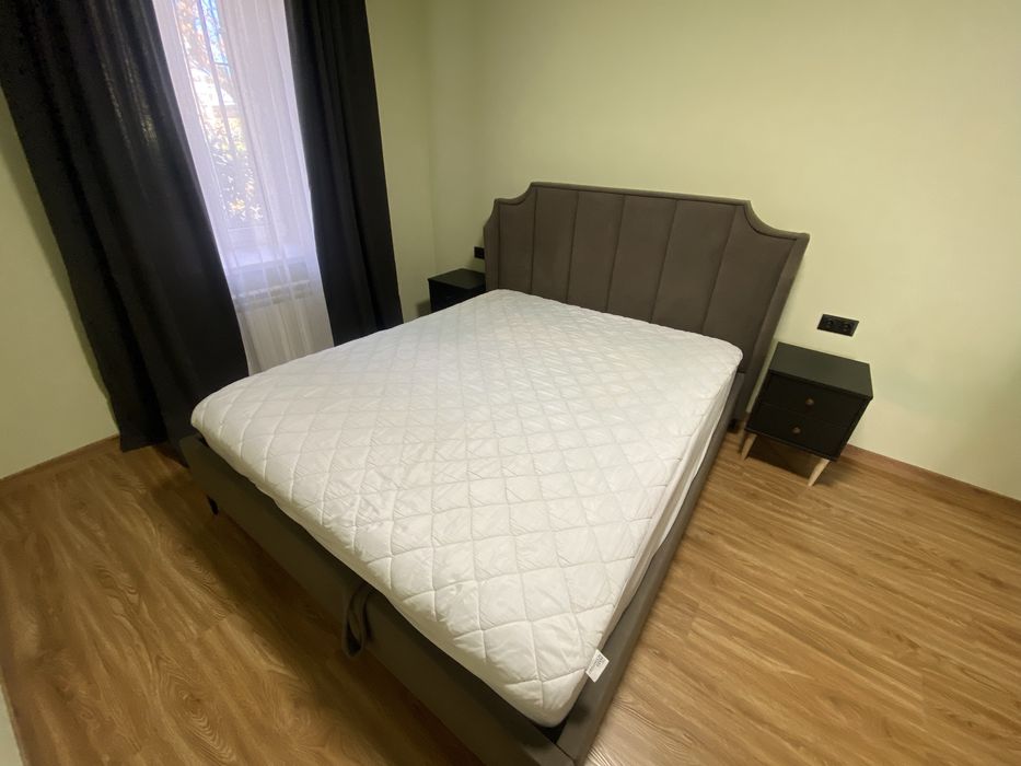 Продам 2 дома на участке 4 сотки, 2 входа, 2 двора, Слободка, 11 горбольница