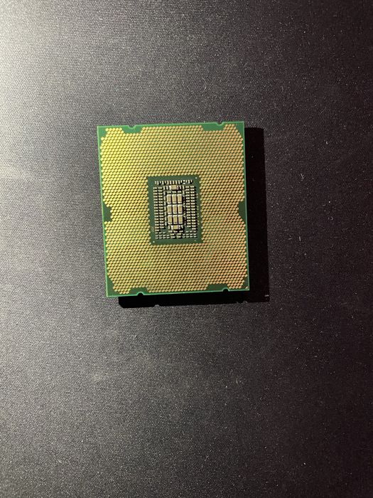 Процесор Intel Core i7-3930K