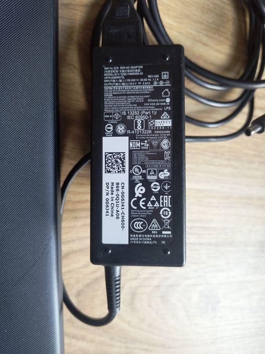 Inspiron 15 3576 (i5-8gen, 16 GB RAM, FH) - używany w świetnym stanie