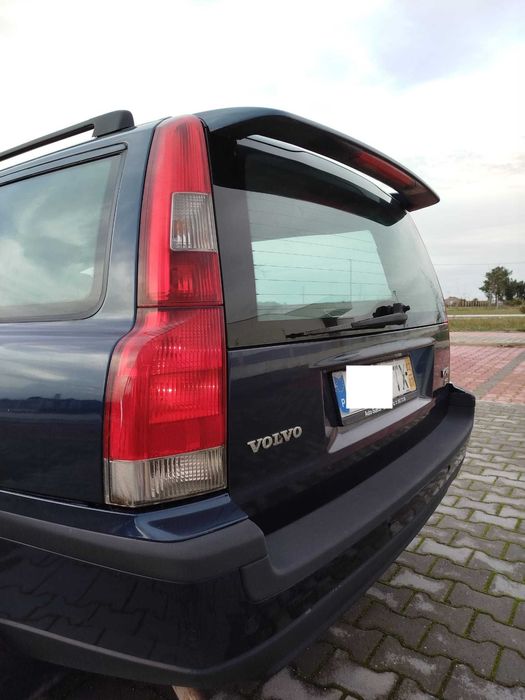 Volvo V70 D5 163CV
Volvo V70 D5 163CV 2002