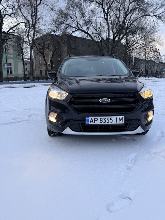 Продам FORD ESCAPE SE 2018