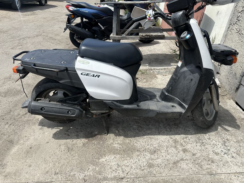 Скутер Yanaha Gear