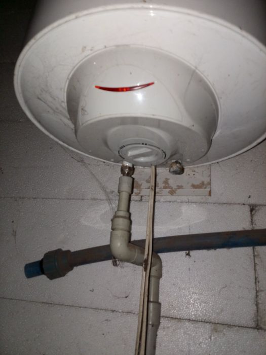 Продам бу бойлер Ariston 80л