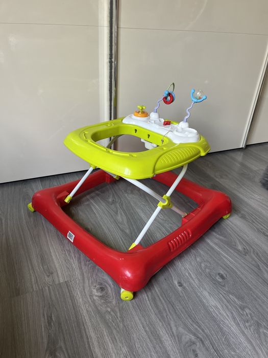 Дитячі ходунки , немає тканинного кріселка