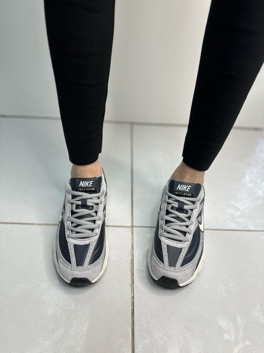 Сірі текстильні кросівки найк nike 37,38,39,40,41р