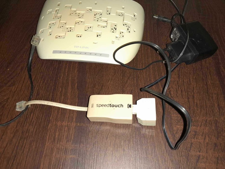 router  bezprzewodowy  TP-link  , TD-W8951ND