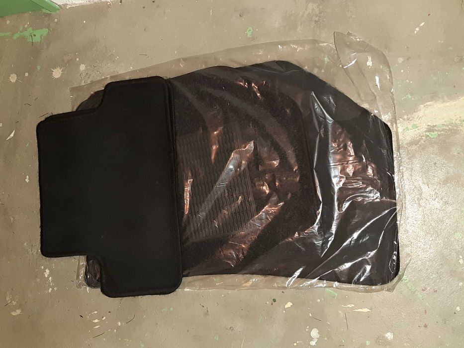 Tapetes universais para carro